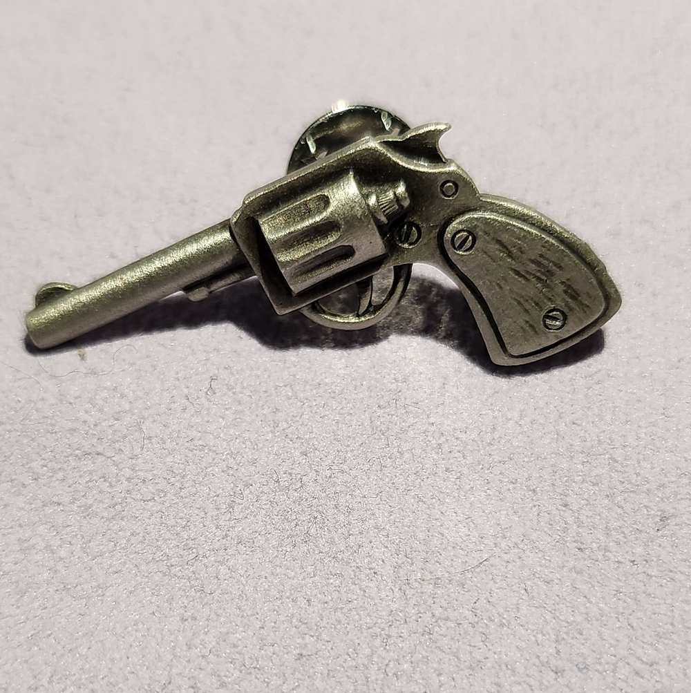 JJ Jonette Vintage Pewter Revolver Pin